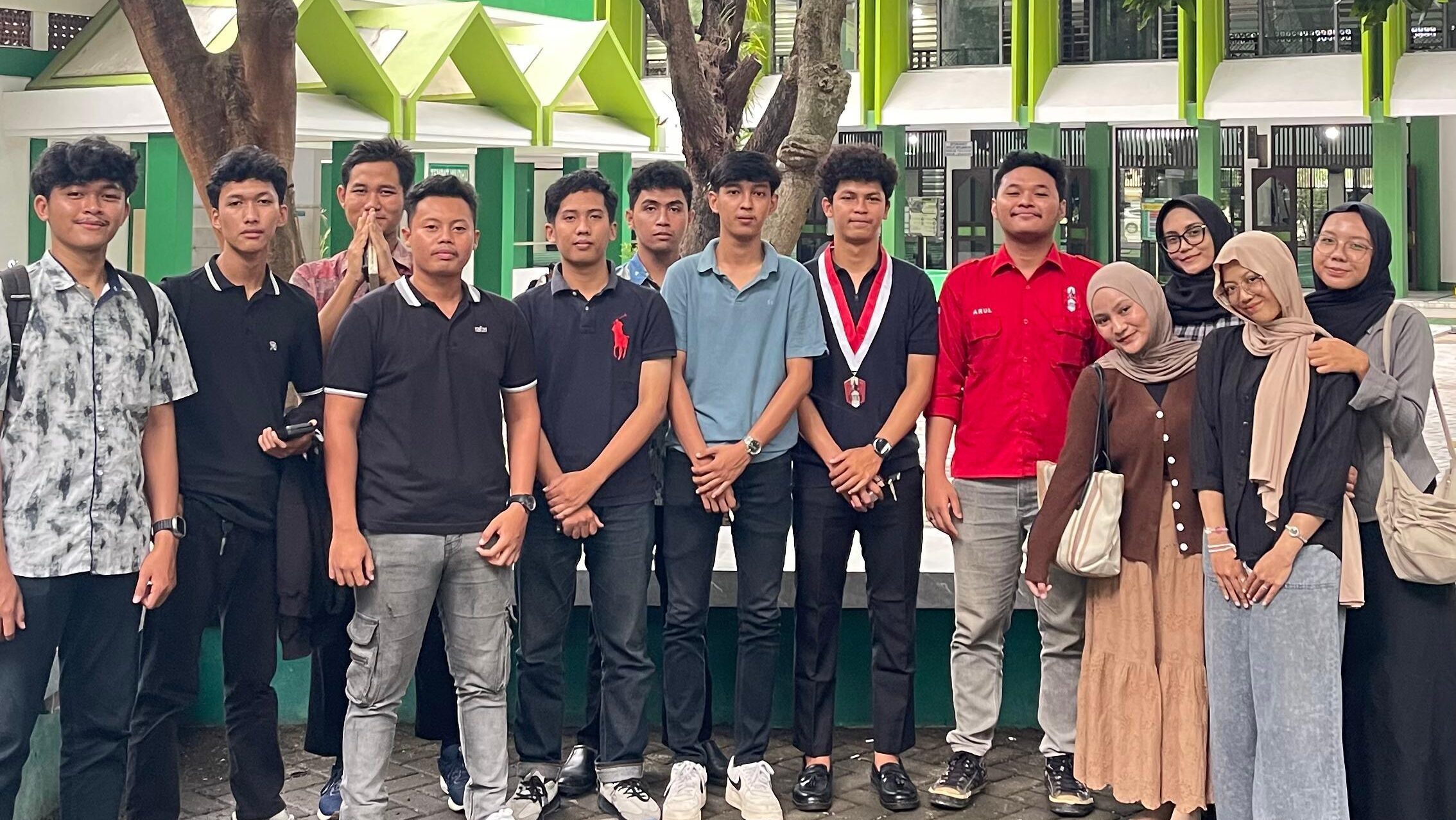 Teras Marhaenis: GMNI Psikologi UNISSULA dan GMNI Hukum UNISSULA